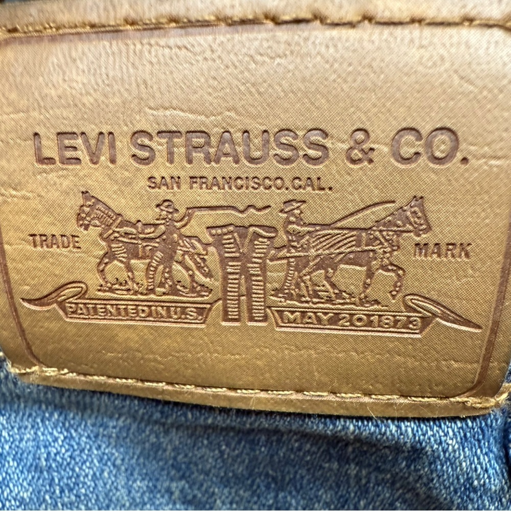 **SOLD** NWT Levi’s 569 Boys Loose Straight Jeans Size 5 Slim Adjustable Waist - Picture 6 of 6
